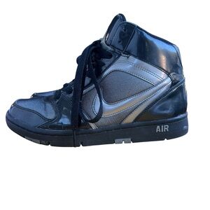 Nike air prestige two 2009 Air High-Tops in Black patent leather and Silver. Siz